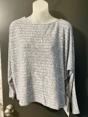 Calme Textured Dolman Sleeve Cozy Top Light Blue Gray Size M NWT